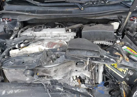 2013 Toyota Camry Se z USA, uszkodzony, nr VIN 4T1BF1FK9DU295745